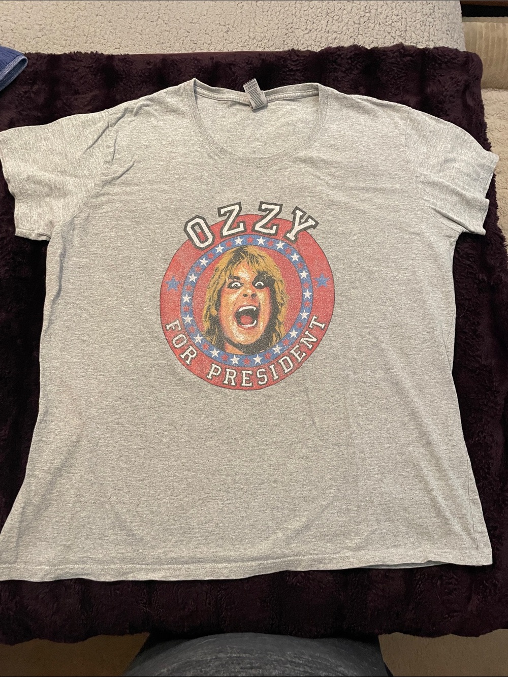 Gildan Gray Ozzy Osbourne Short Sleeve Tee with Red & Blue Graphic